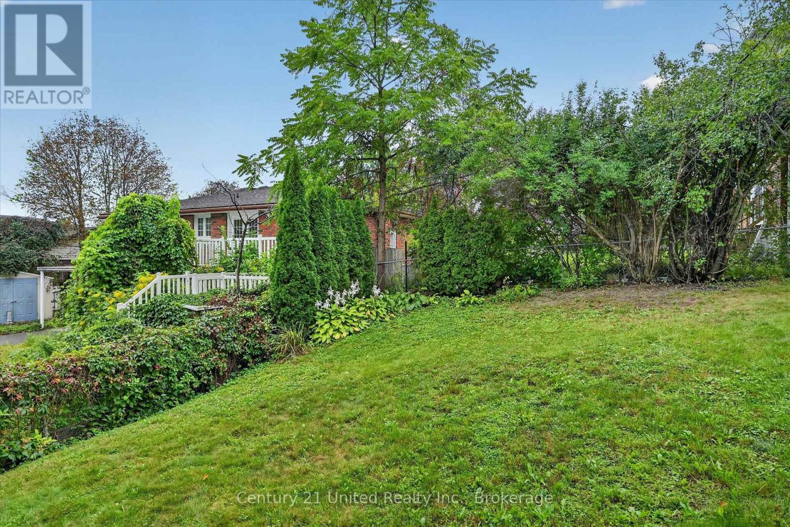 537 Montcalm Drive Property Photo 49