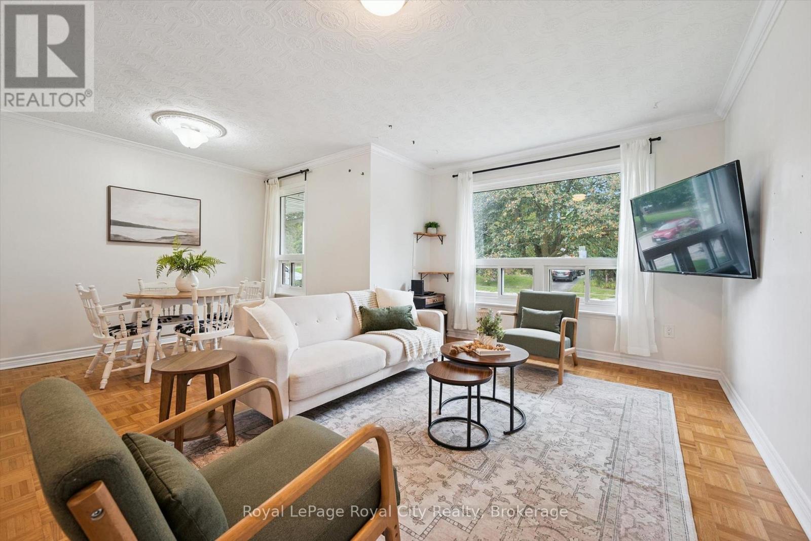 29 MCILWRAITH CRESCENT