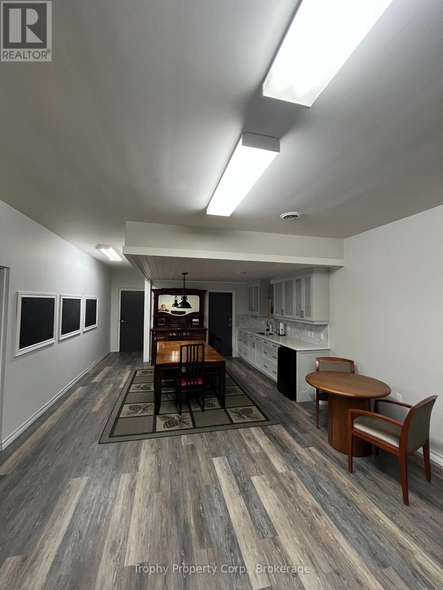 L101 - 235 Highland Street Property Photo 8