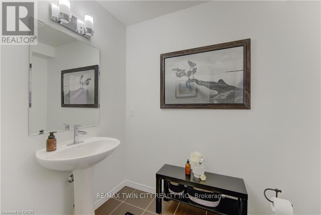 232 Cranbrook Street Property Photo 8