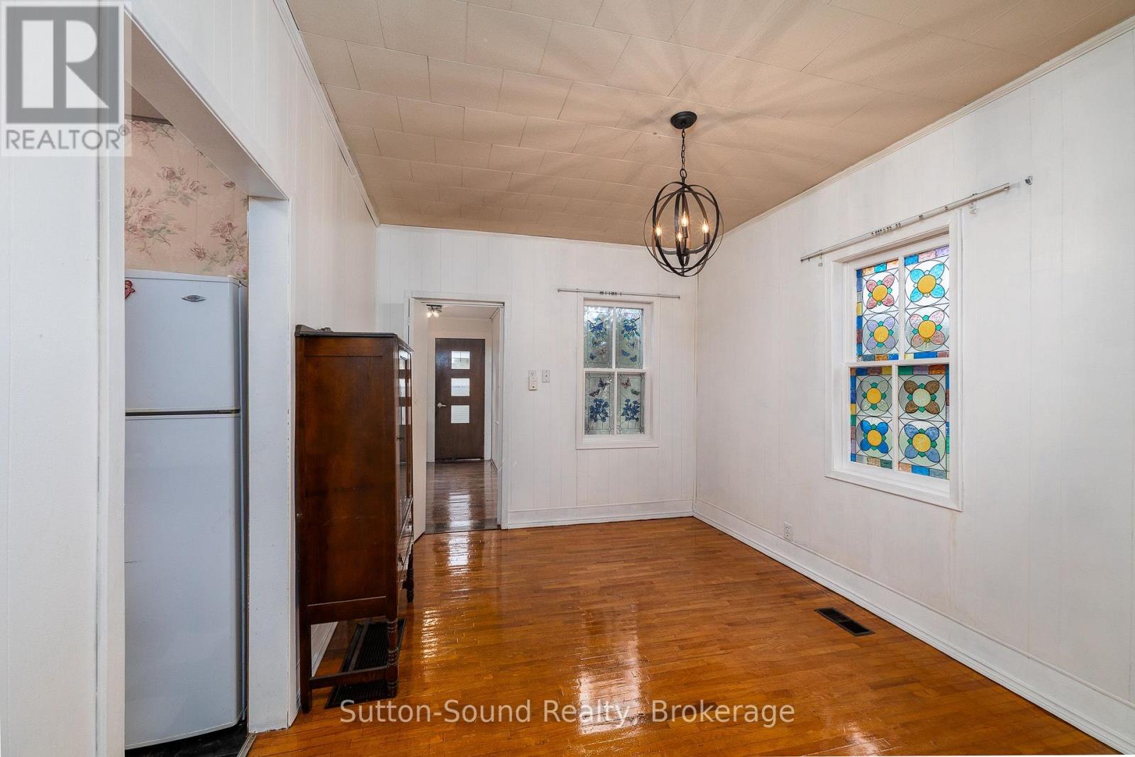 789 24th St West Street W Property Photo 12