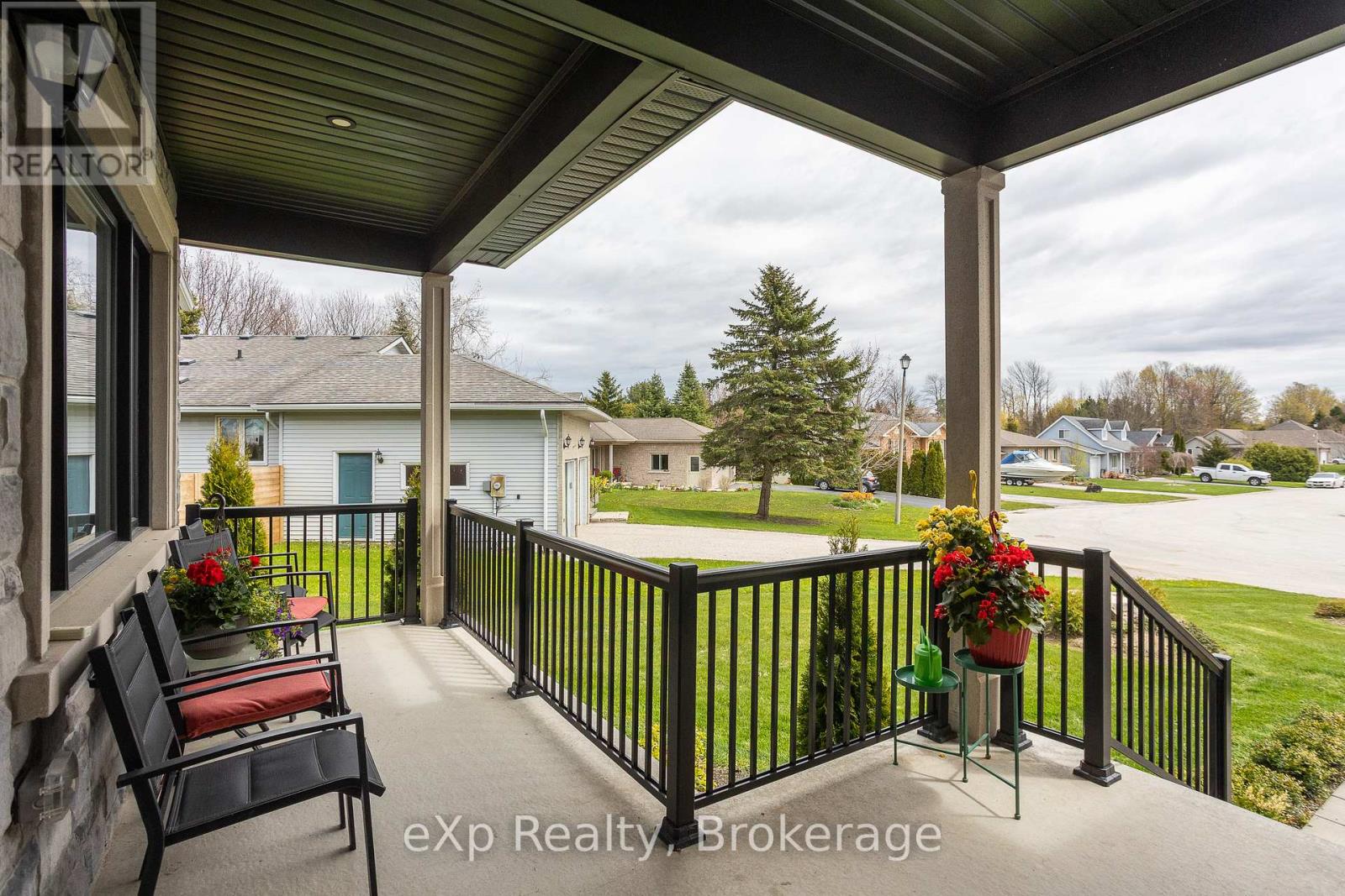 43 Country Crescent Property Photo 2