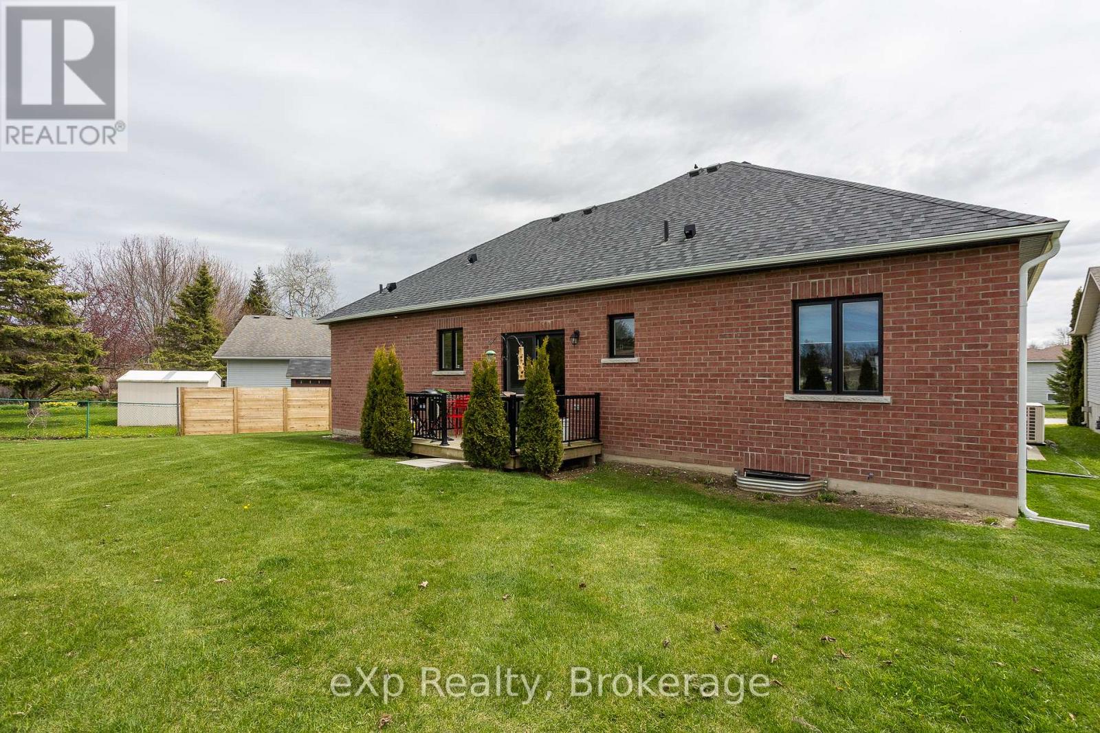 43 Country Crescent Property Photo 24