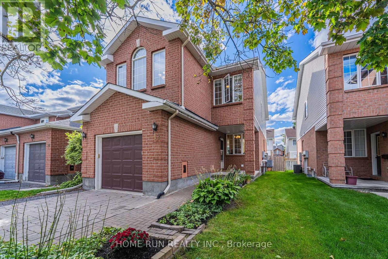 12 Angus Drive Photo de la propriété 1
