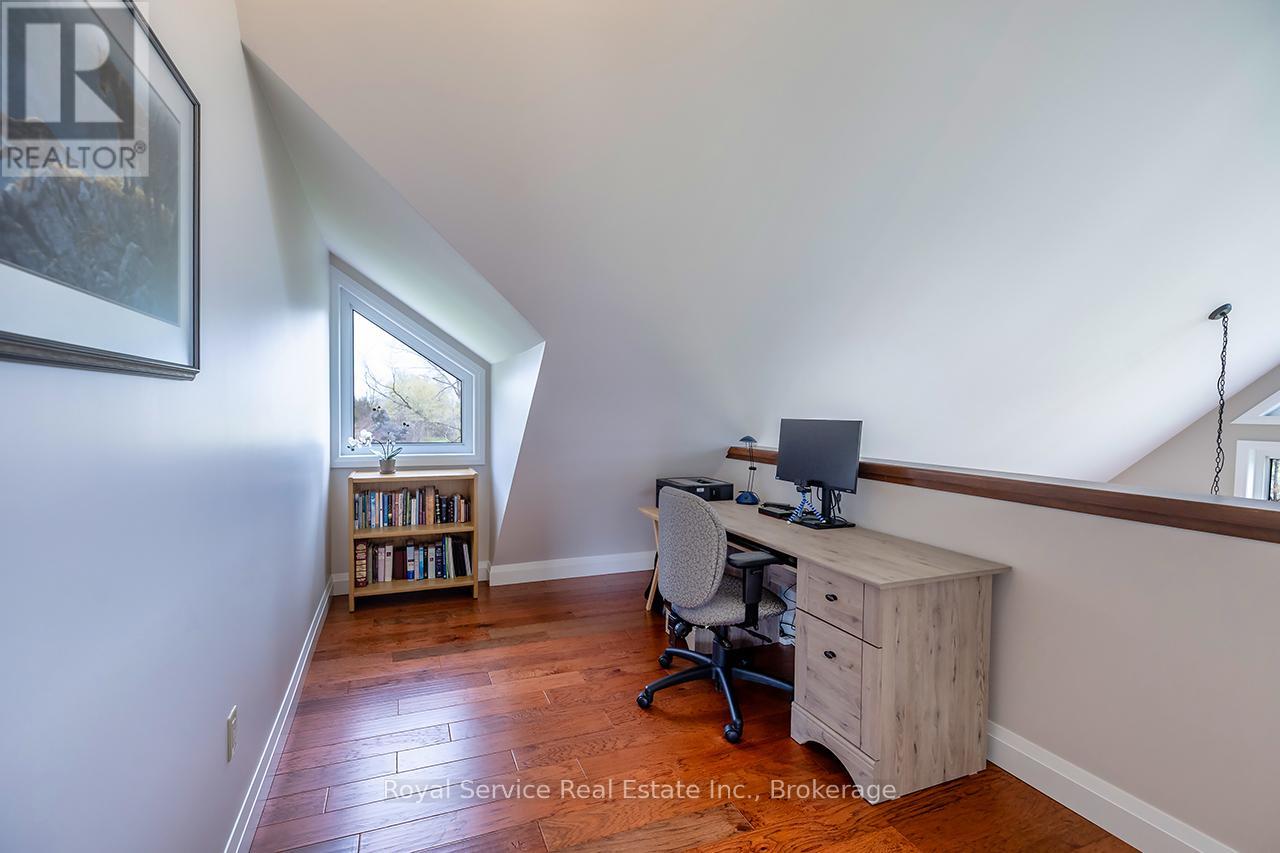 709 Carveth Drive Property Photo 23