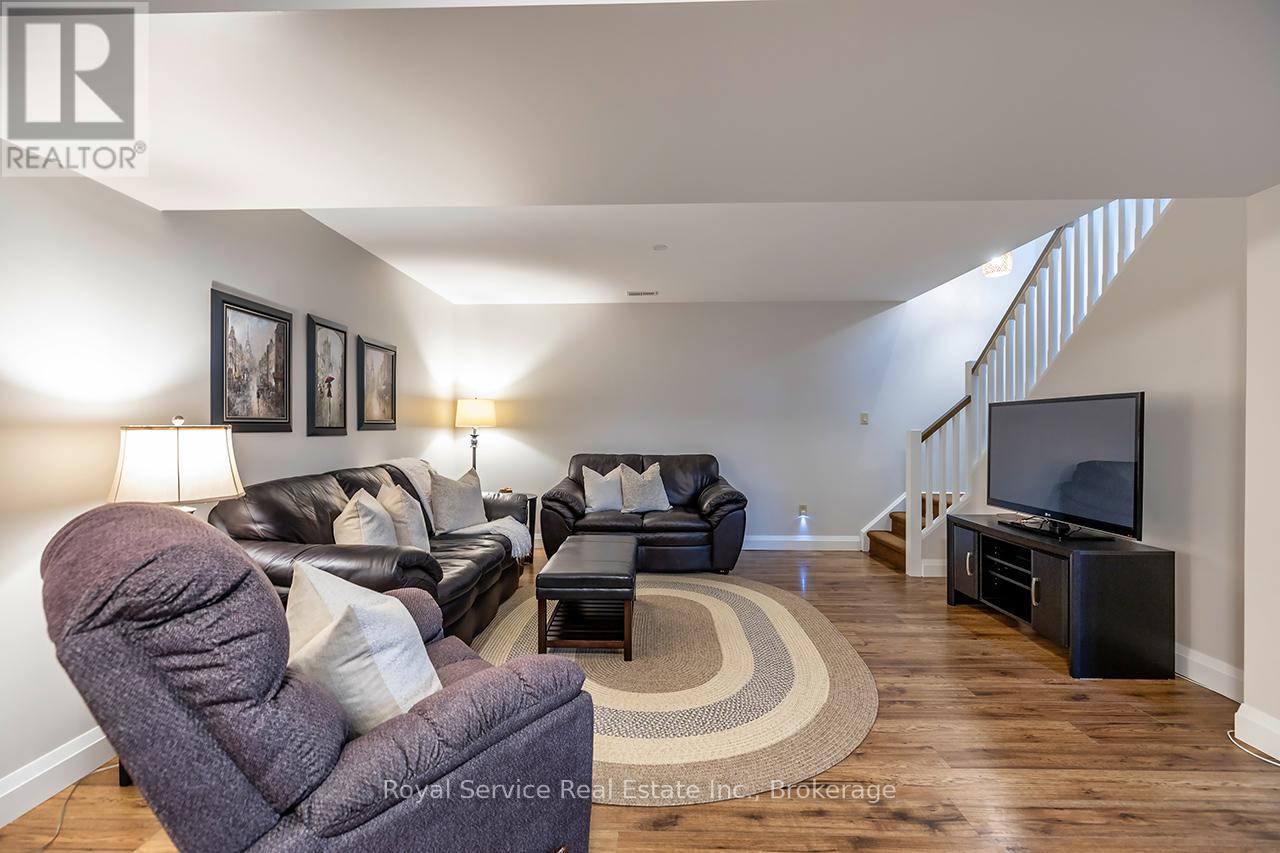 709 Carveth Drive Property Photo 28
