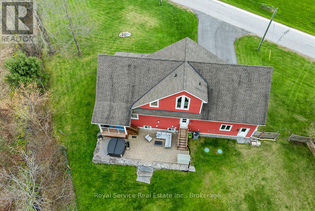 709 Carveth Drive Property Photo 32