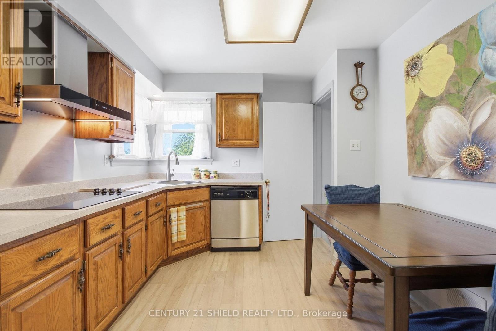 1303 Lascelle Avenue Property Photo 17