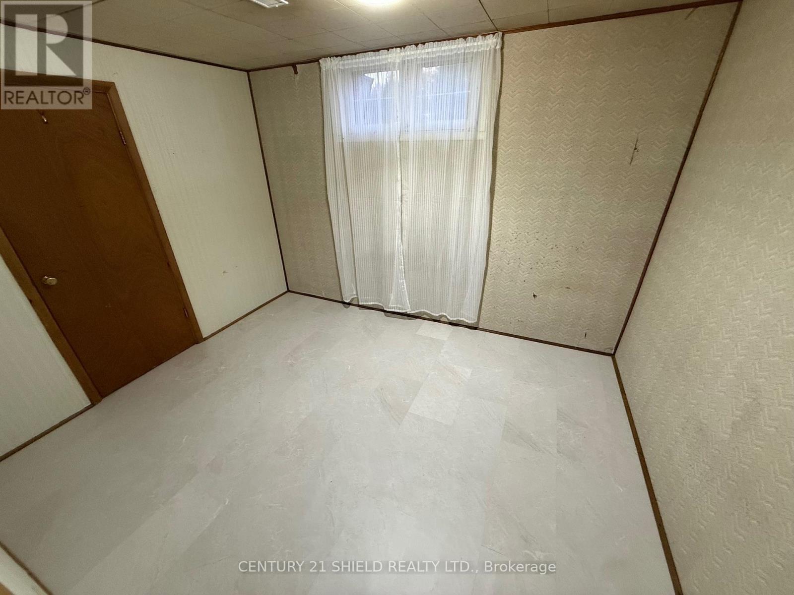 1303 Lascelle Avenue Property Photo 32