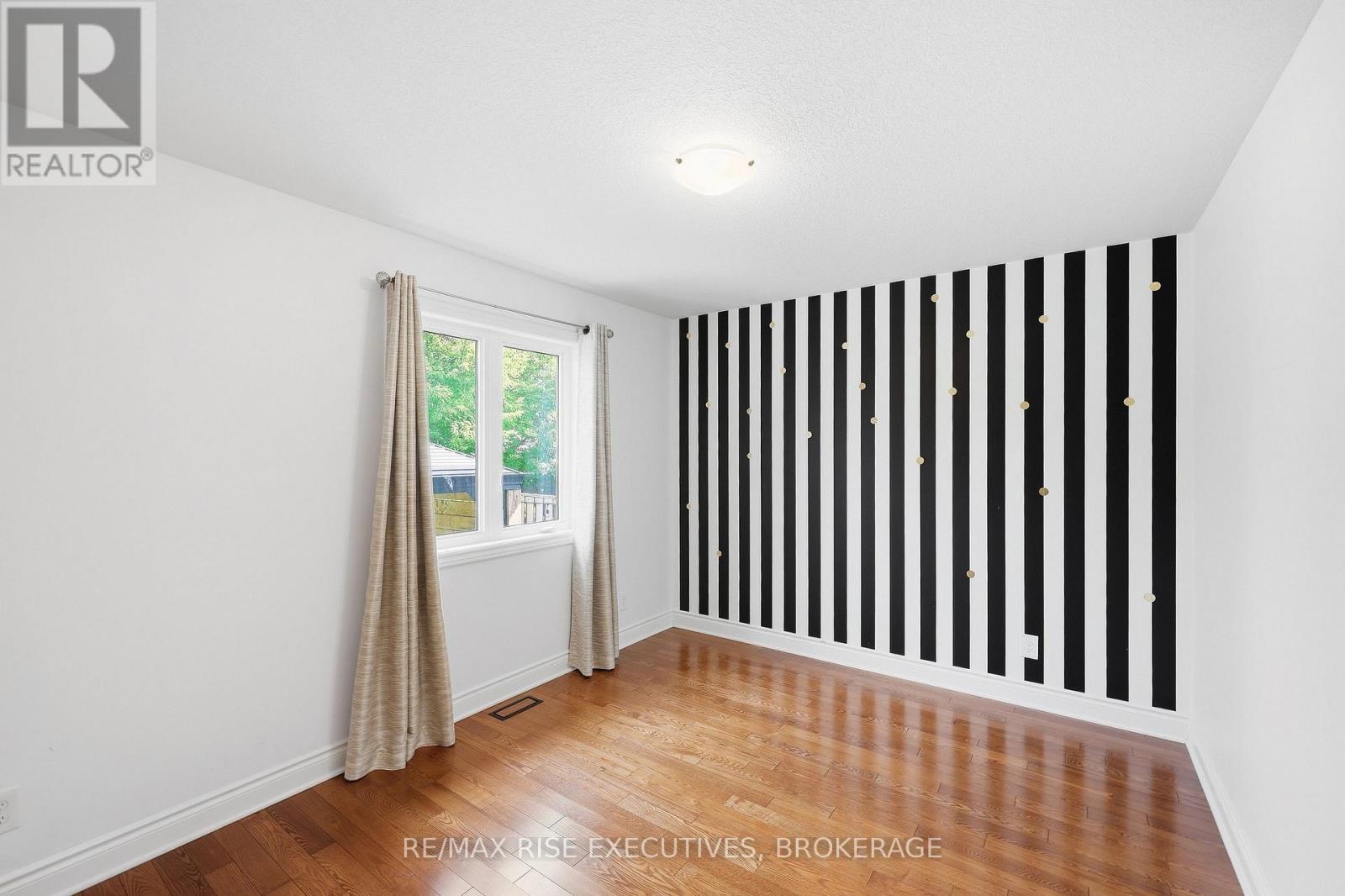 1500 Crimson Crescent Property Photo 21