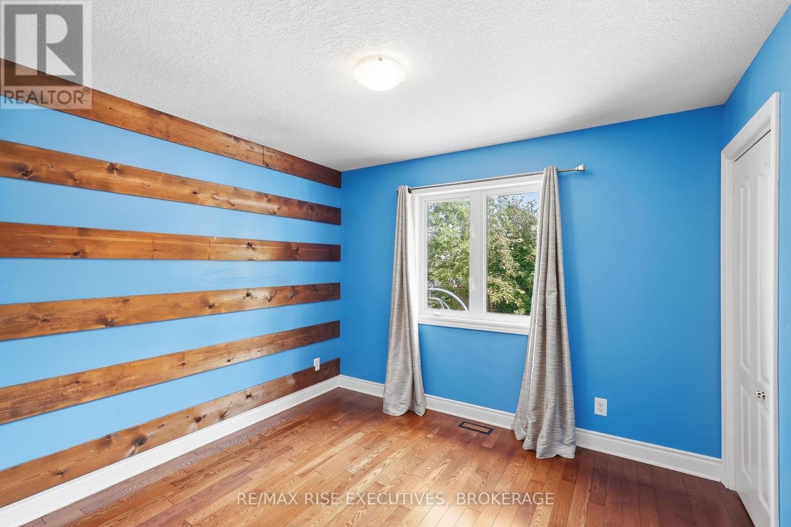 1500 Crimson Crescent Property Photo 23