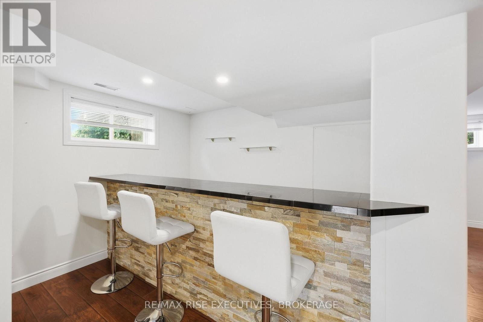 1500 Crimson Crescent Property Photo 28