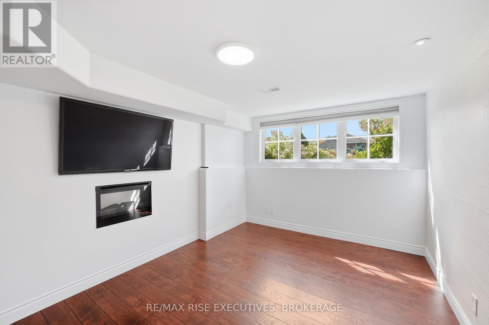 1500 Crimson Crescent Property Photo 33