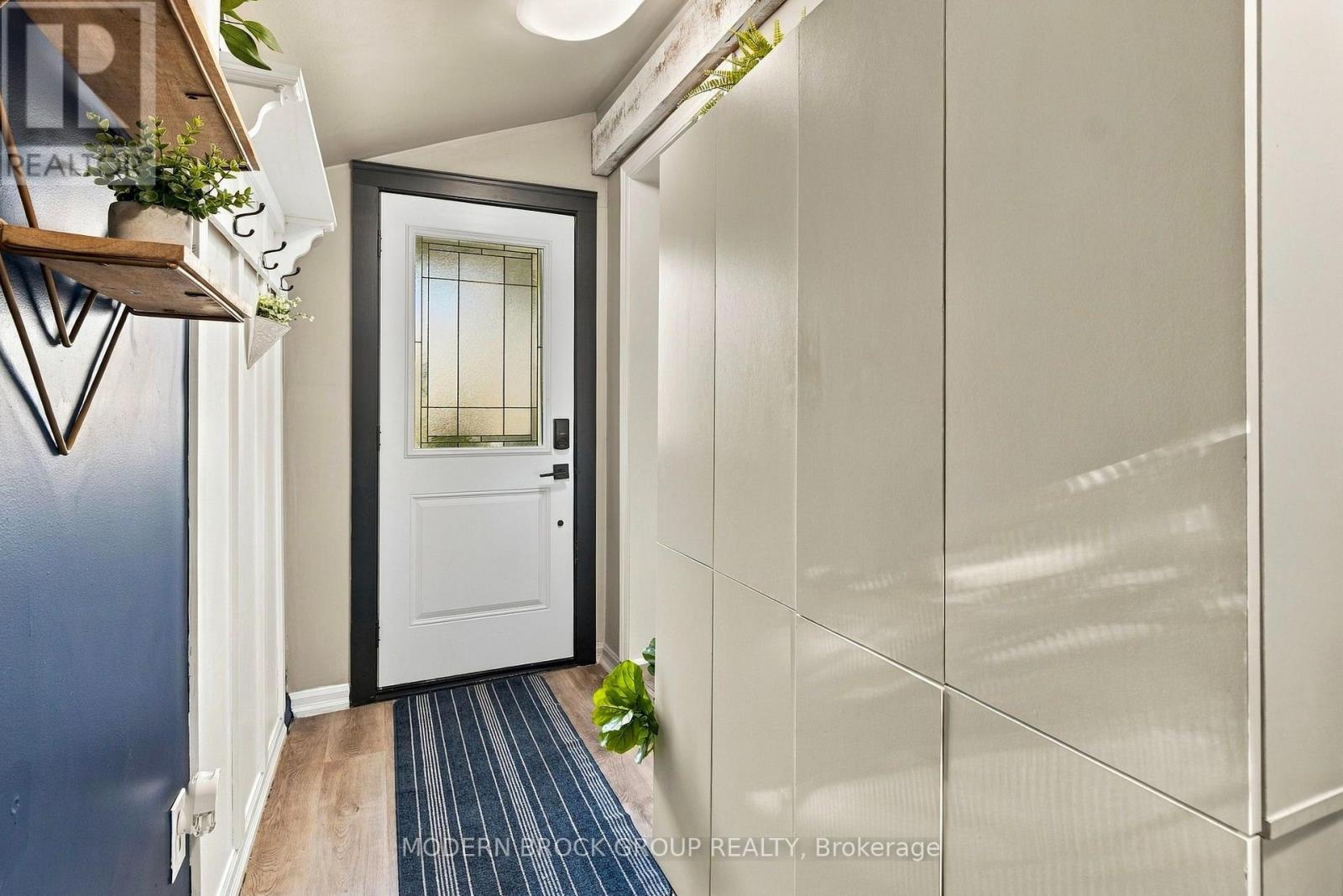 8 Elm Street Property Photo 3