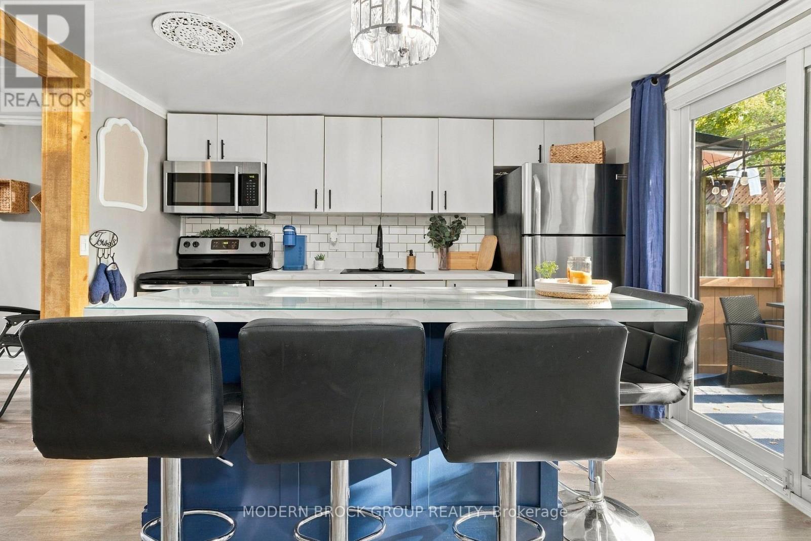 8 Elm Street Property Photo 8