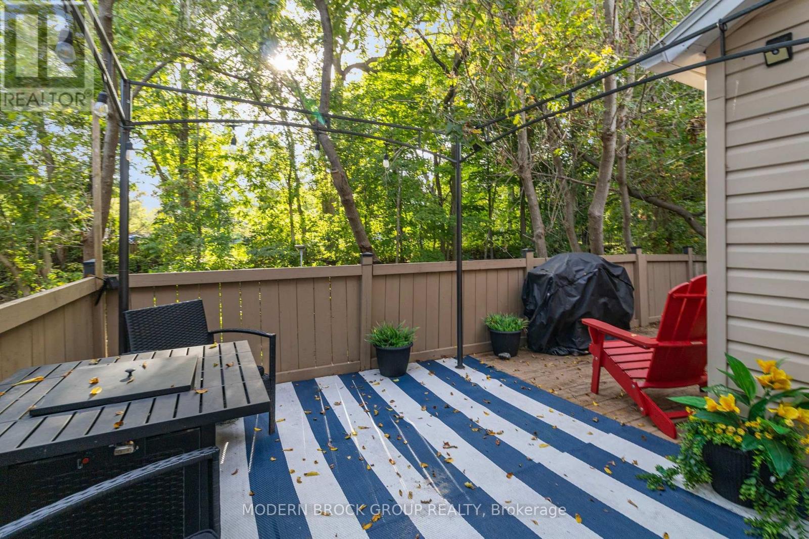 8 Elm Street Property Photo 24