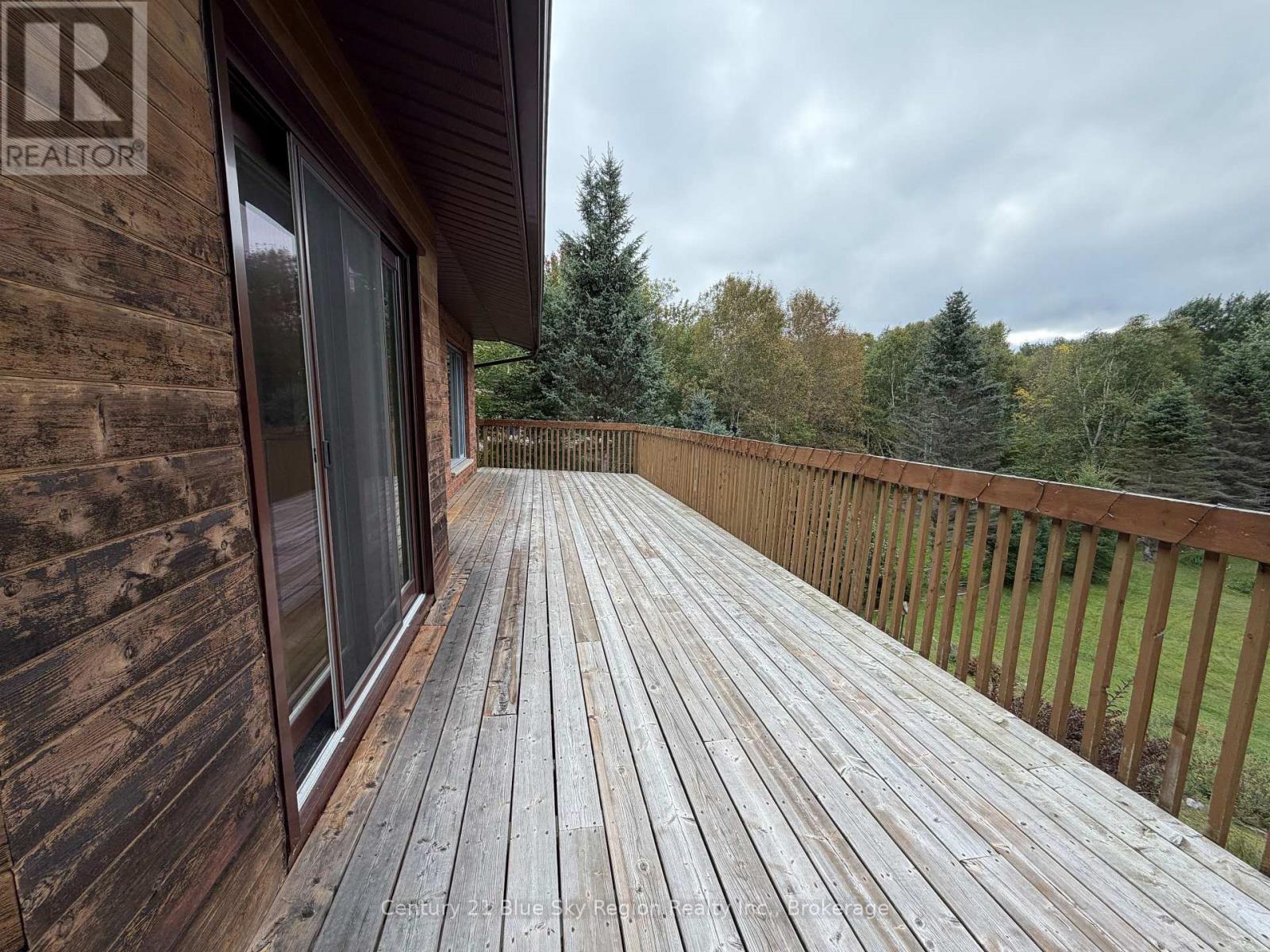 8 Found Court Property Photo 39