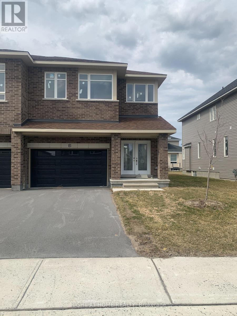 15 WYLIE WAY Property Photo 1