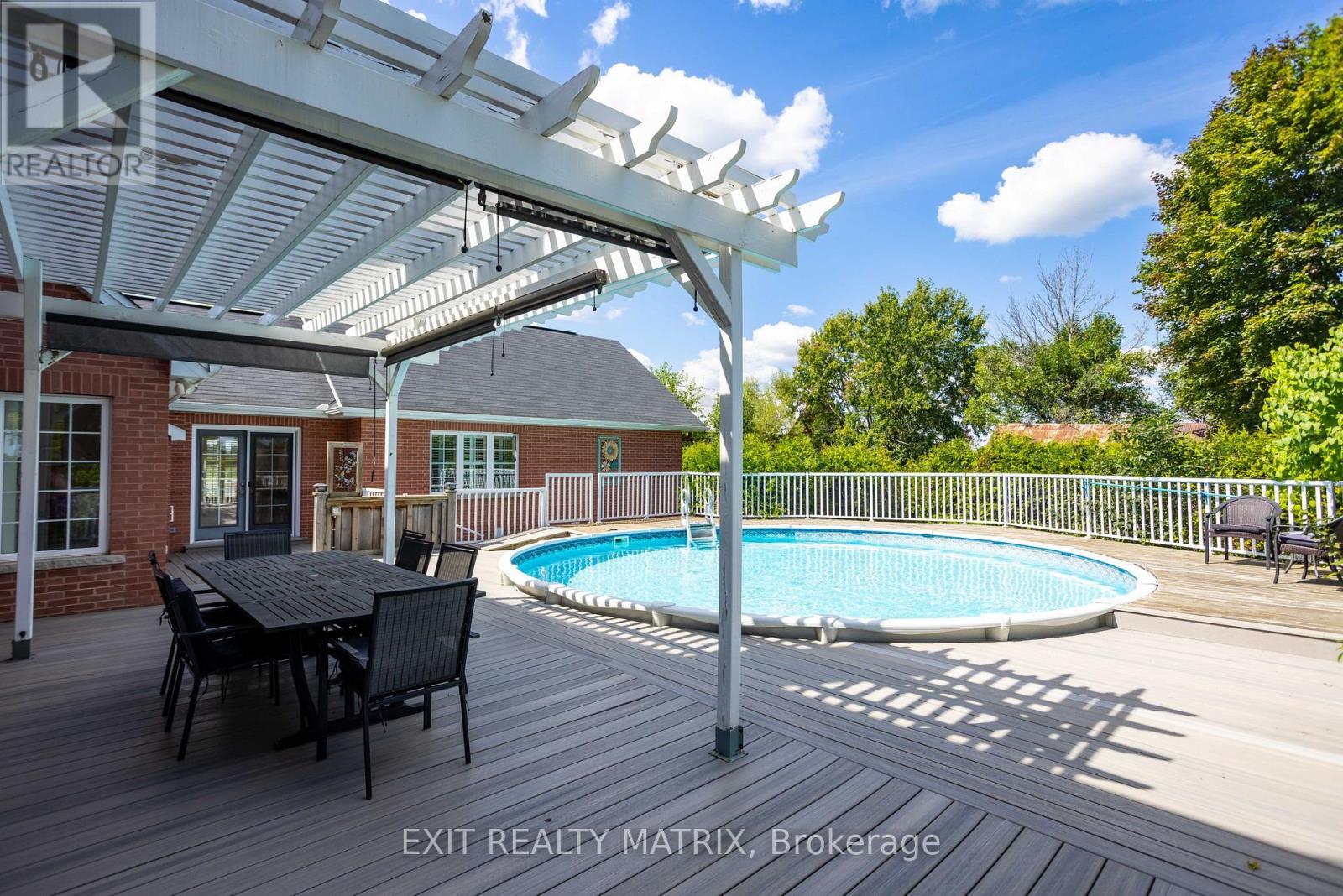 2392 8th Line Road Property Photo 45