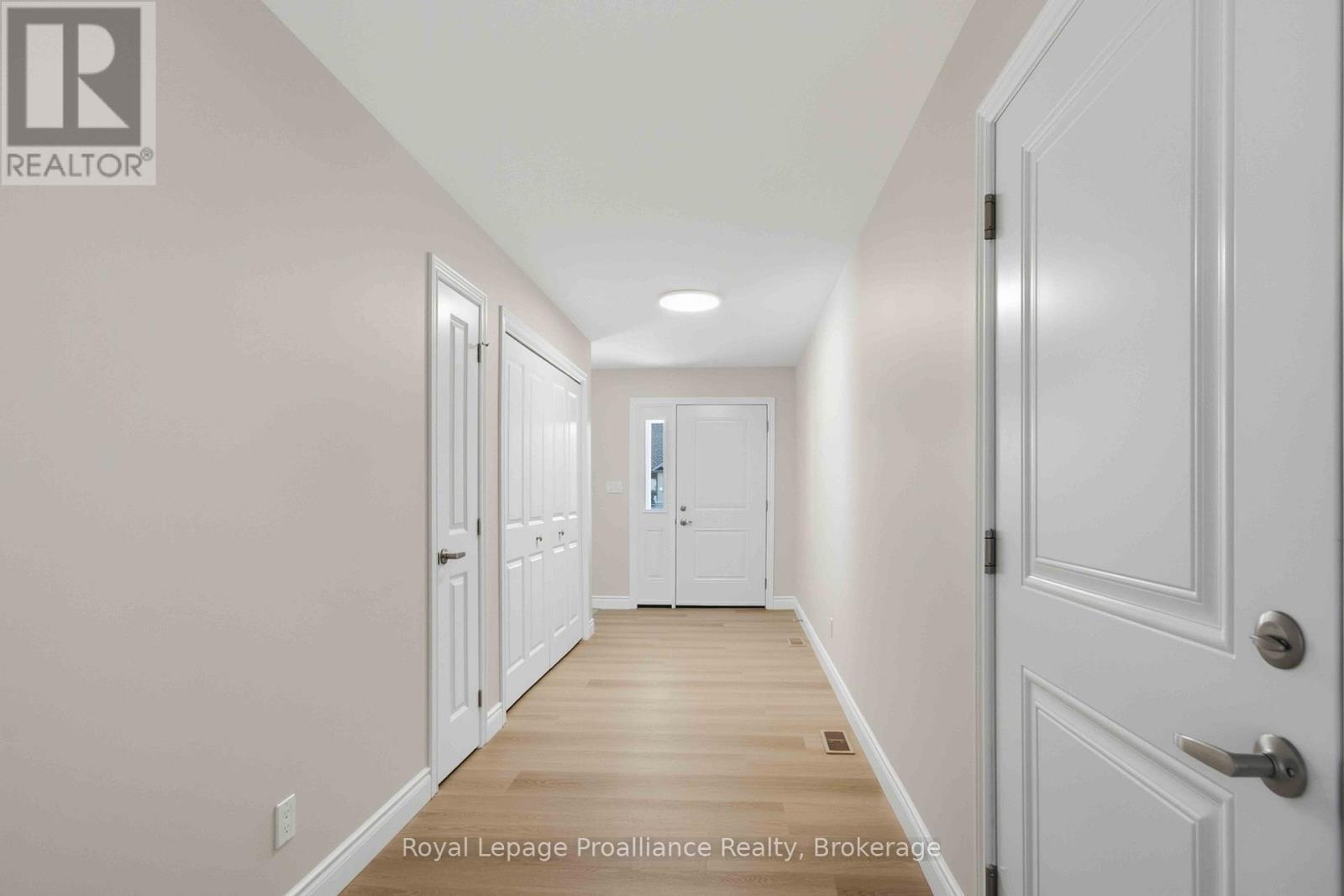 49 Mackenzie John Crescent Property Photo 3