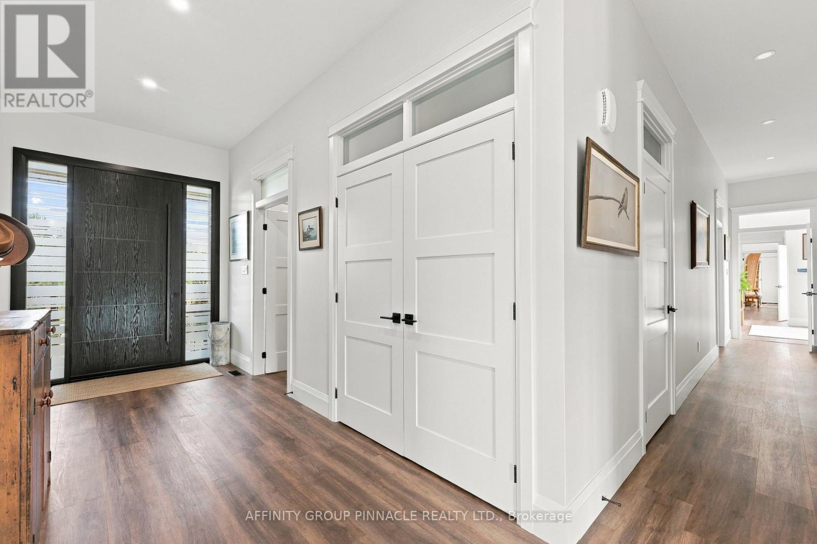 724 Elm Tree Road Property Photo 6