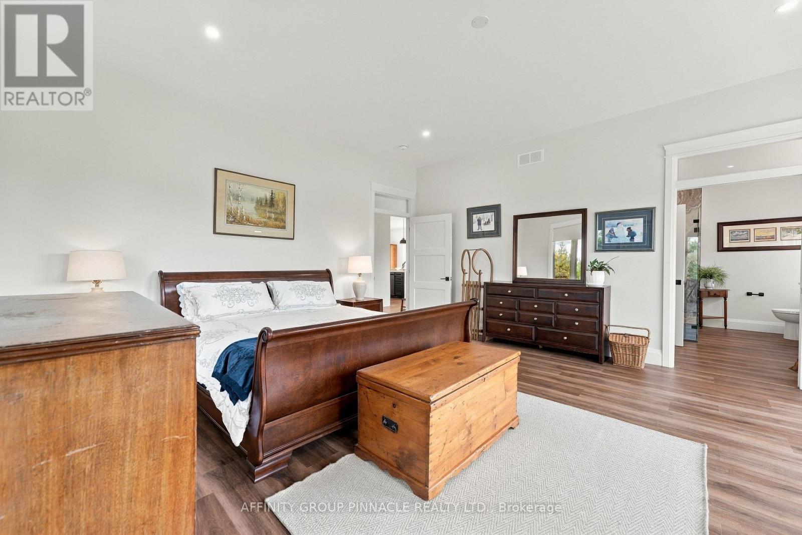 724 Elm Tree Road Property Photo 10