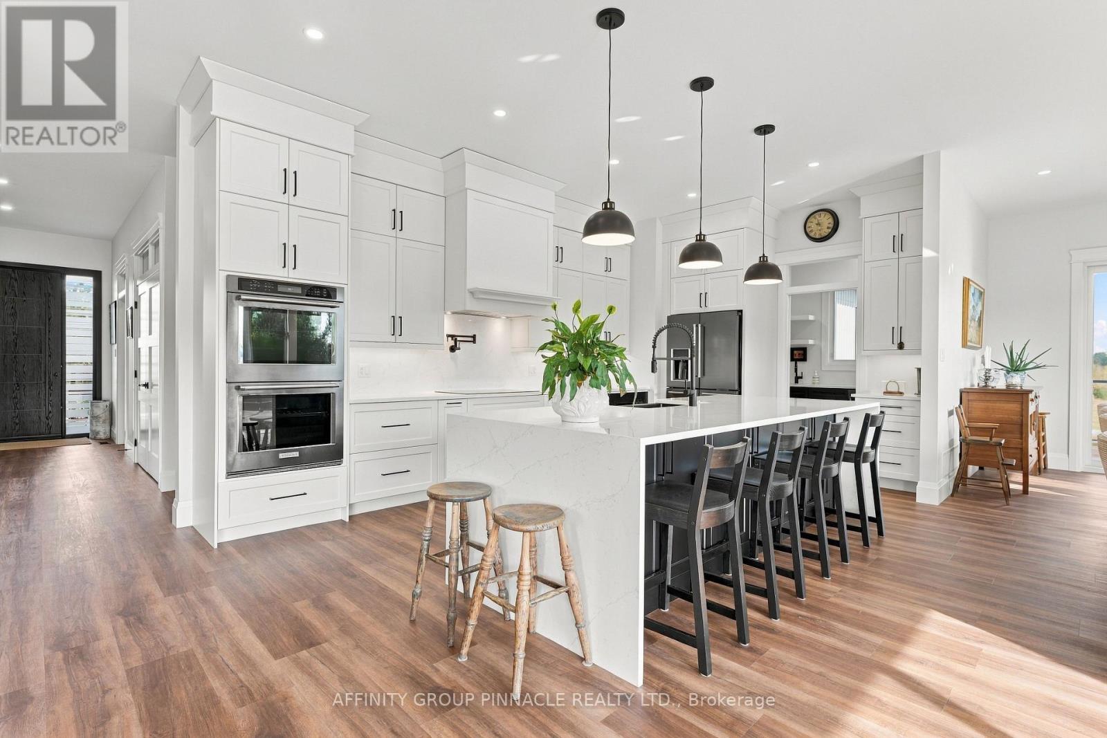 724 Elm Tree Road Property Photo 16