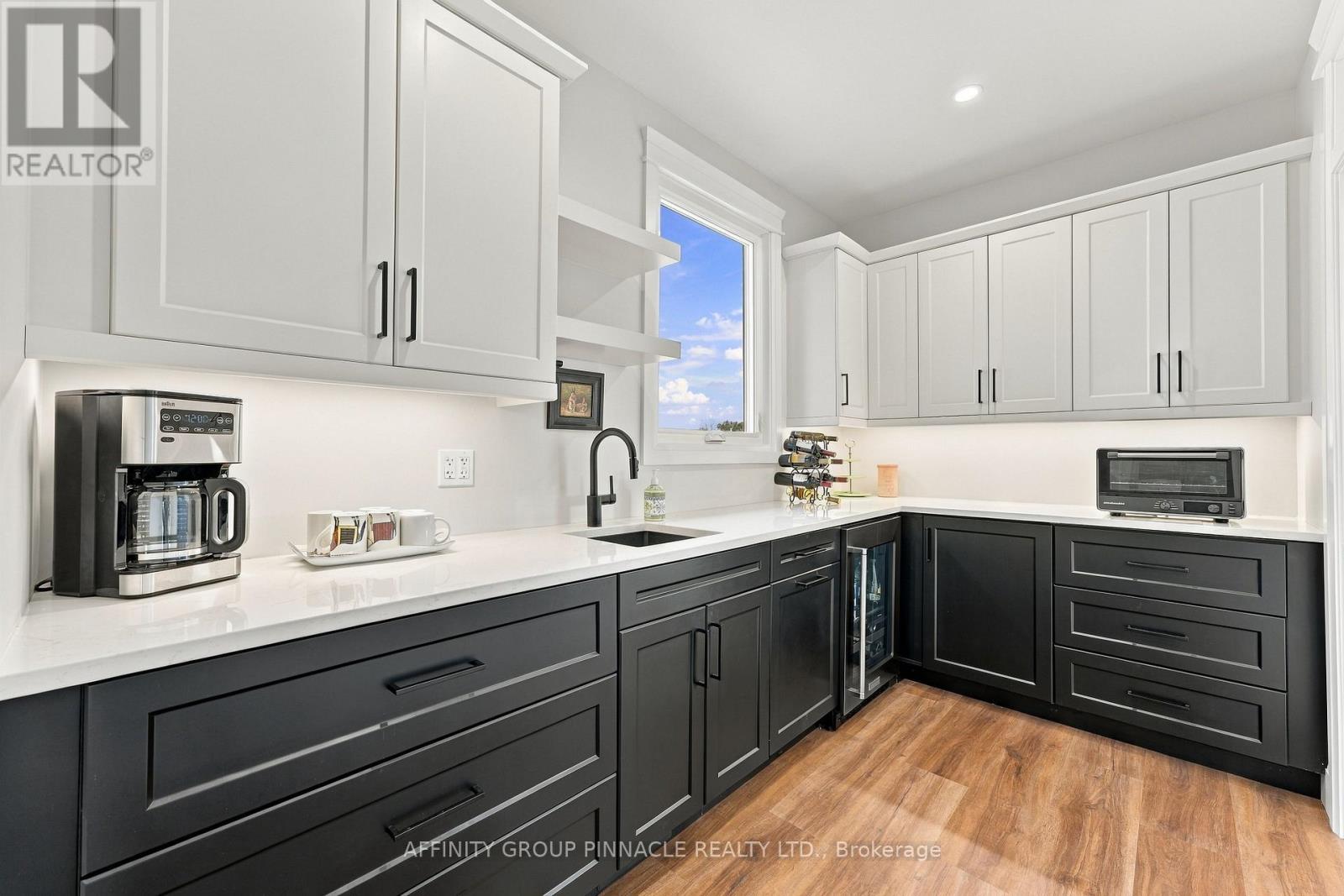 724 Elm Tree Road Property Photo 17
