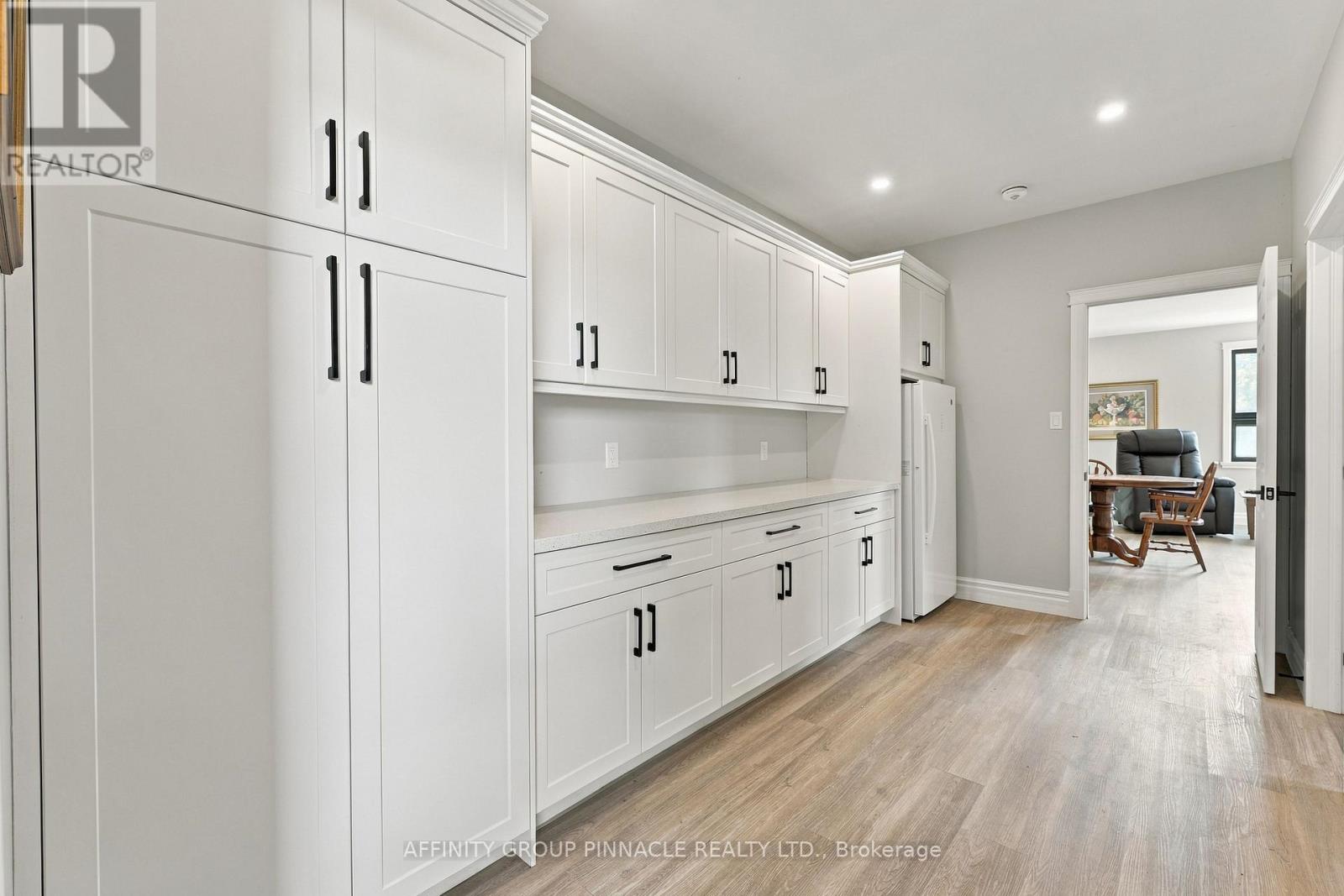 724 Elm Tree Road Property Photo 42