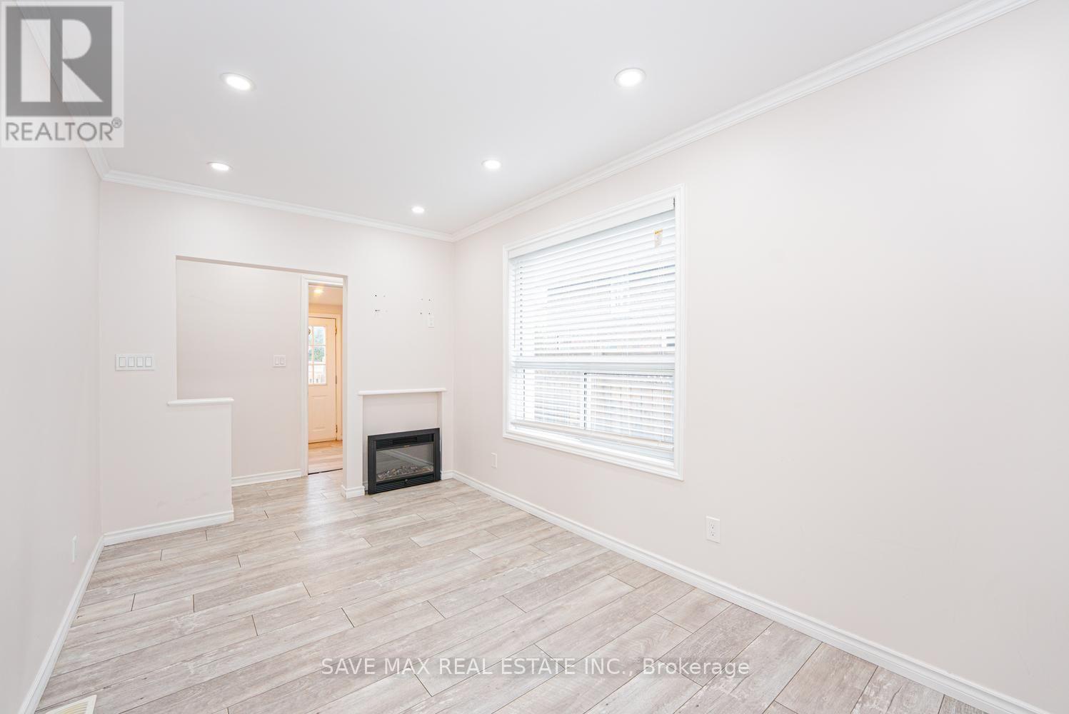 4 Beaumont Crescent S Property Photo 19