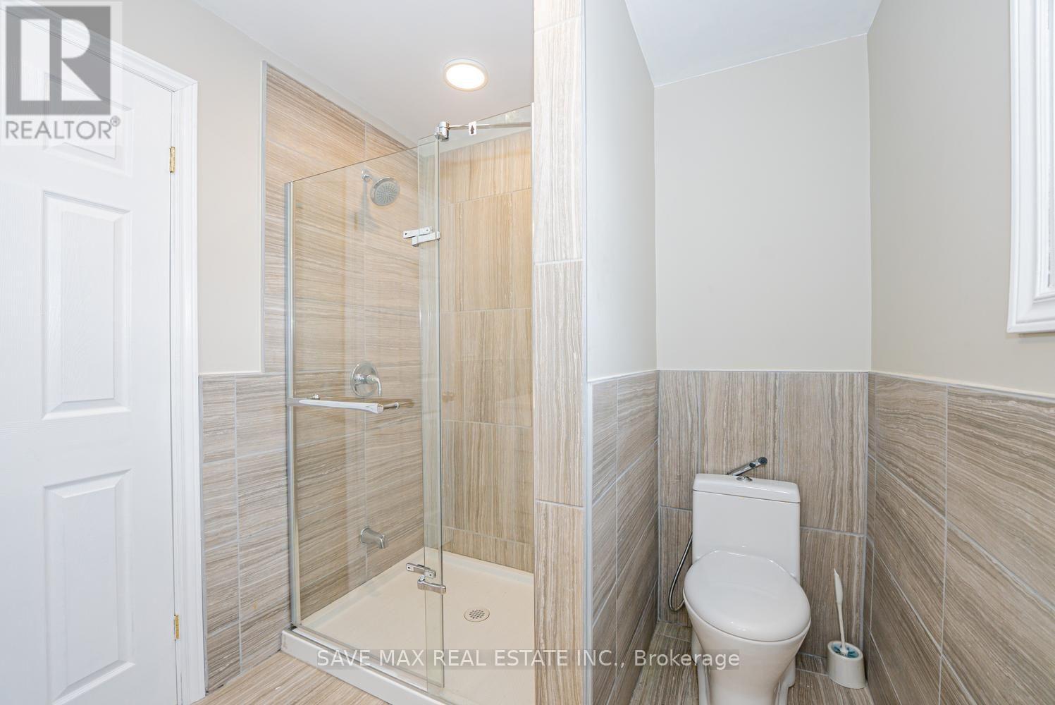 4 Beaumont Crescent S Property Photo 25