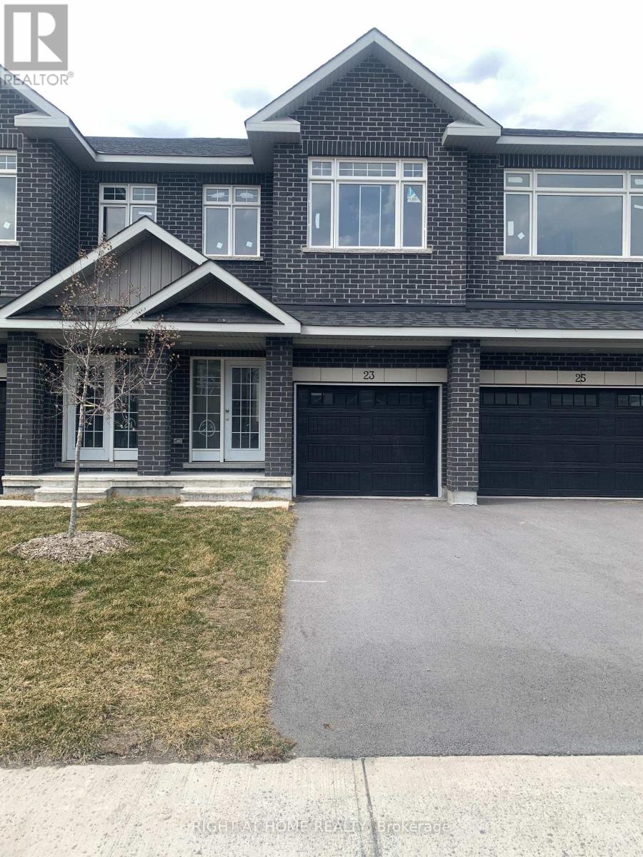 23 WYLIE WAY Property Photo 1