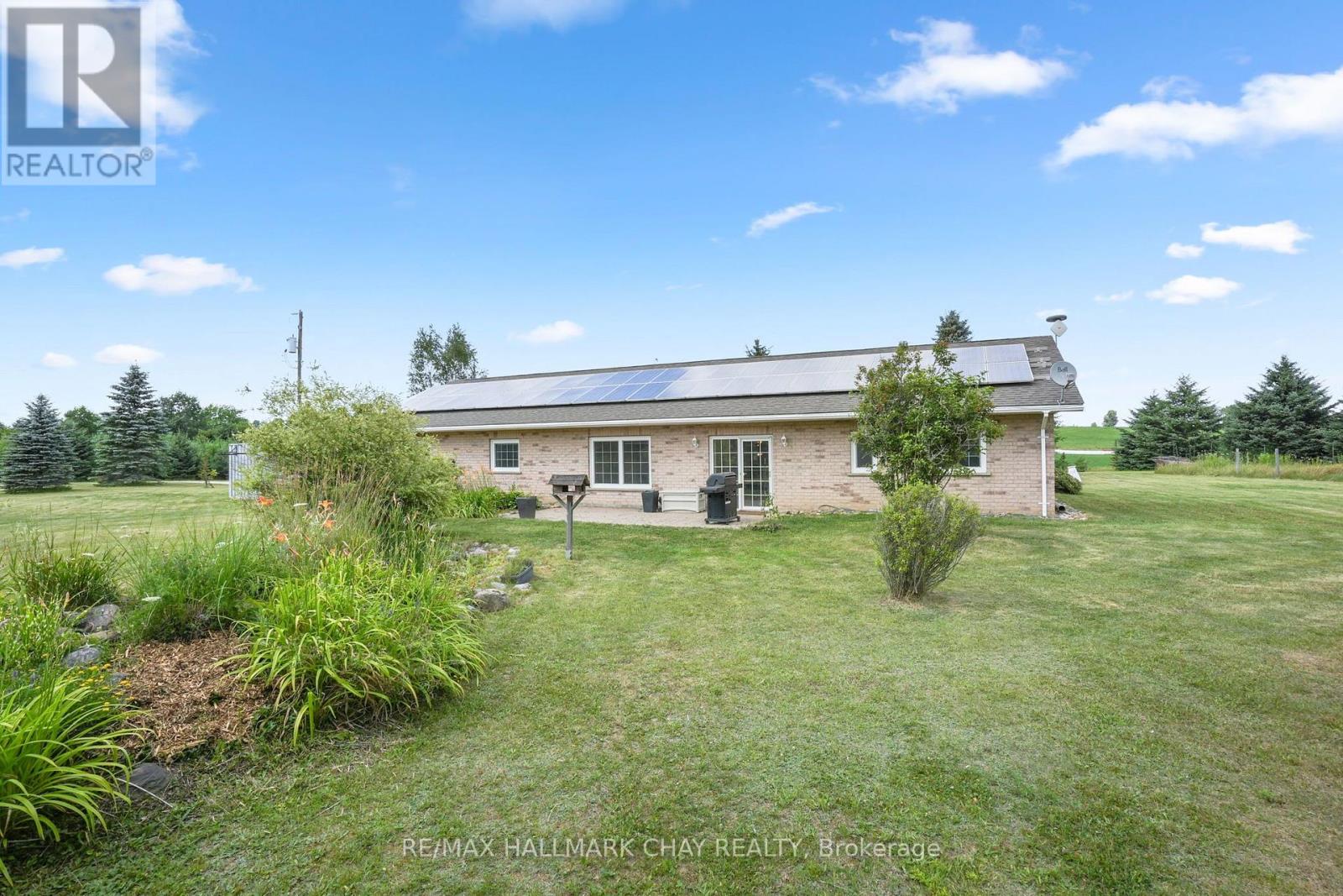 958375 E 7th Line Property Photo 28