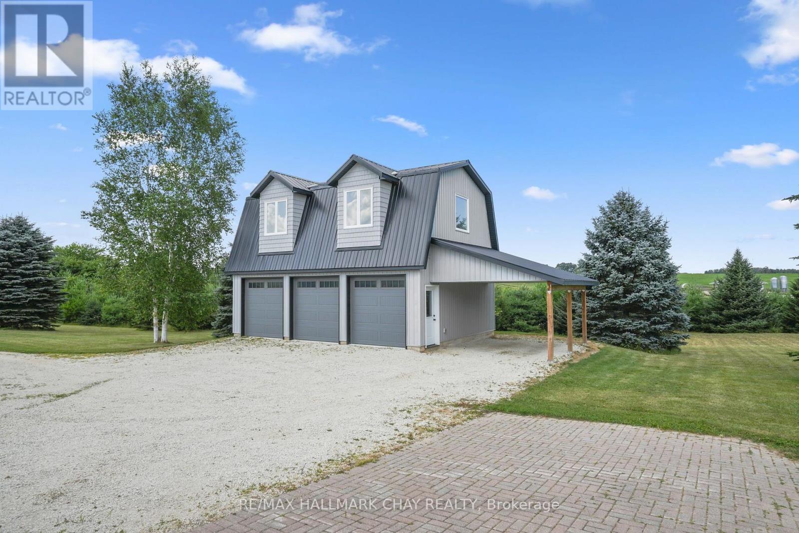 958375 E 7th Line Property Photo 30