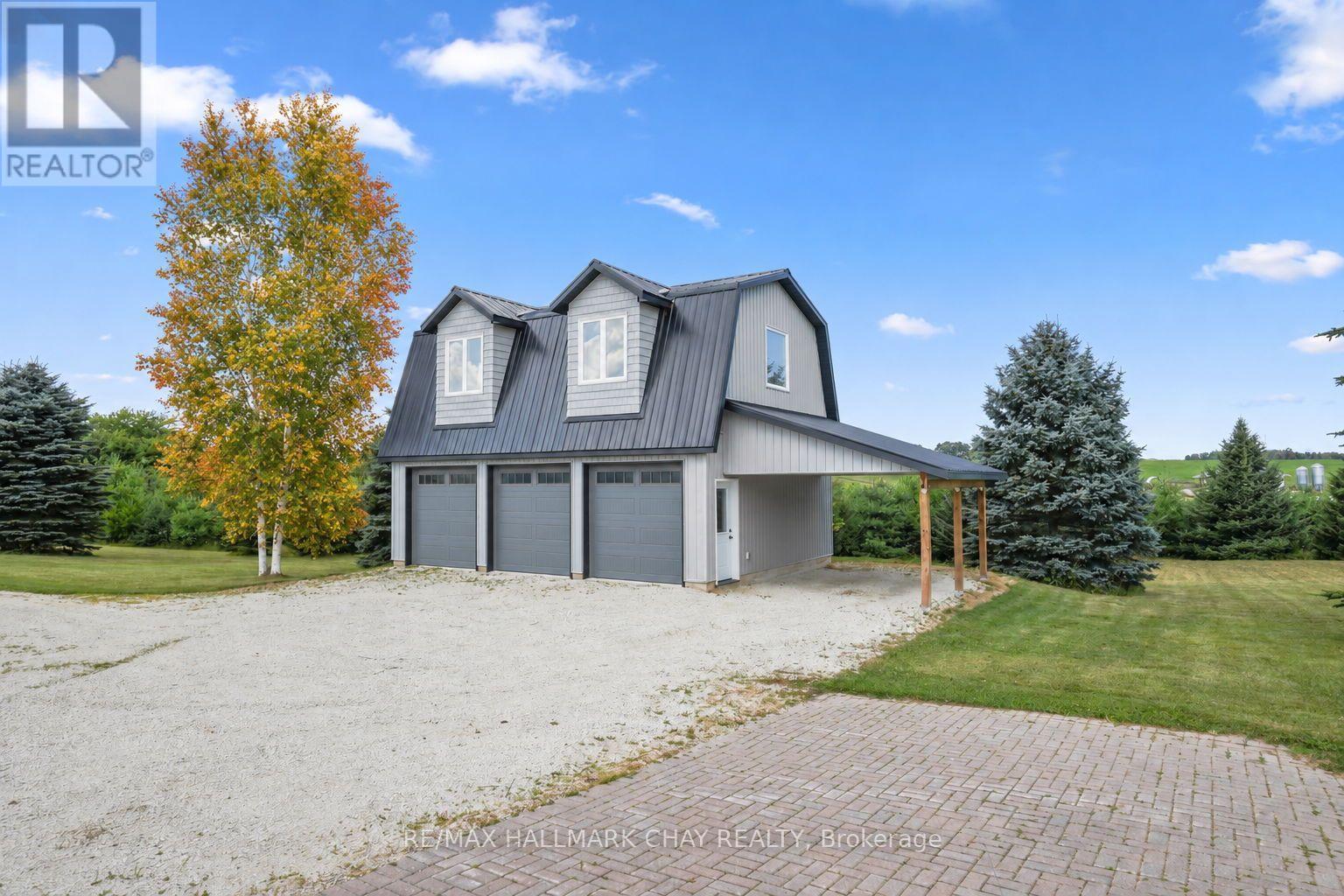 958375 E 7th Line Property Photo 41