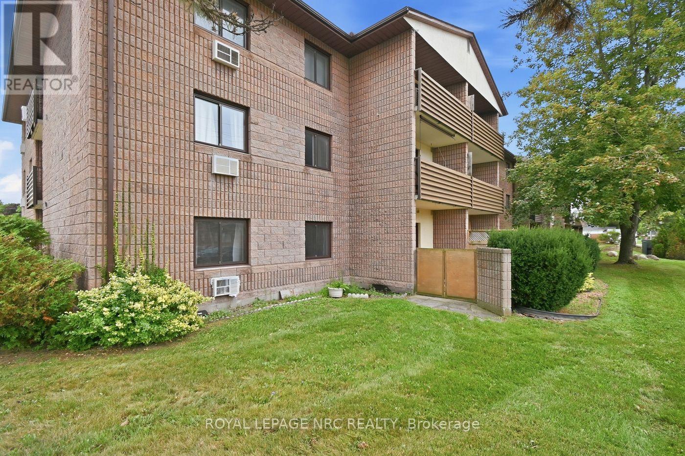 106 - 72 MAIN STREET E Property Photo 1