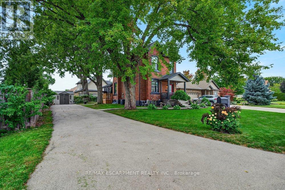 25 Book Road Property Photo 1