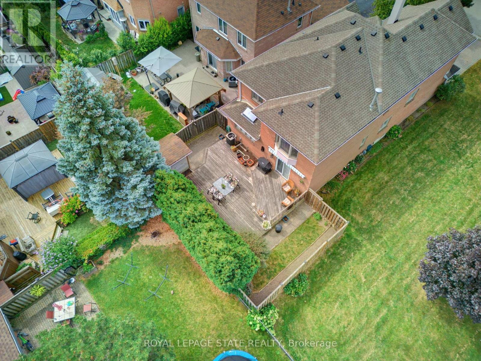144 Cove Crescent Property Photo 30