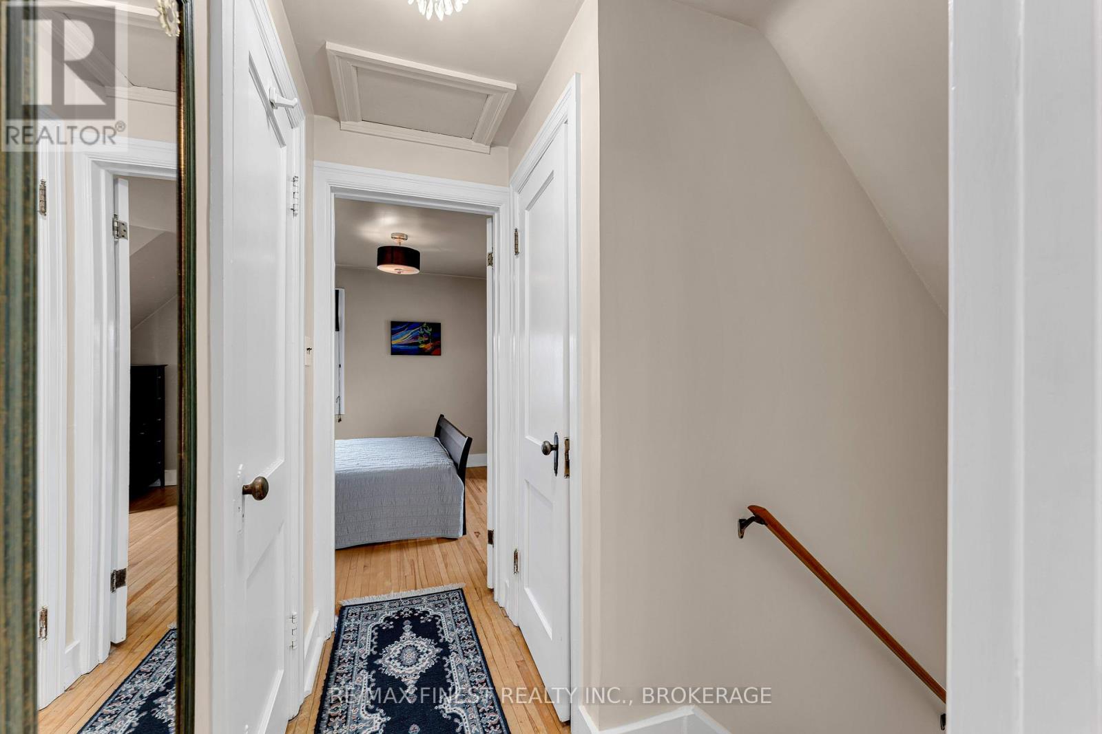 298 College Street Property Photo 20