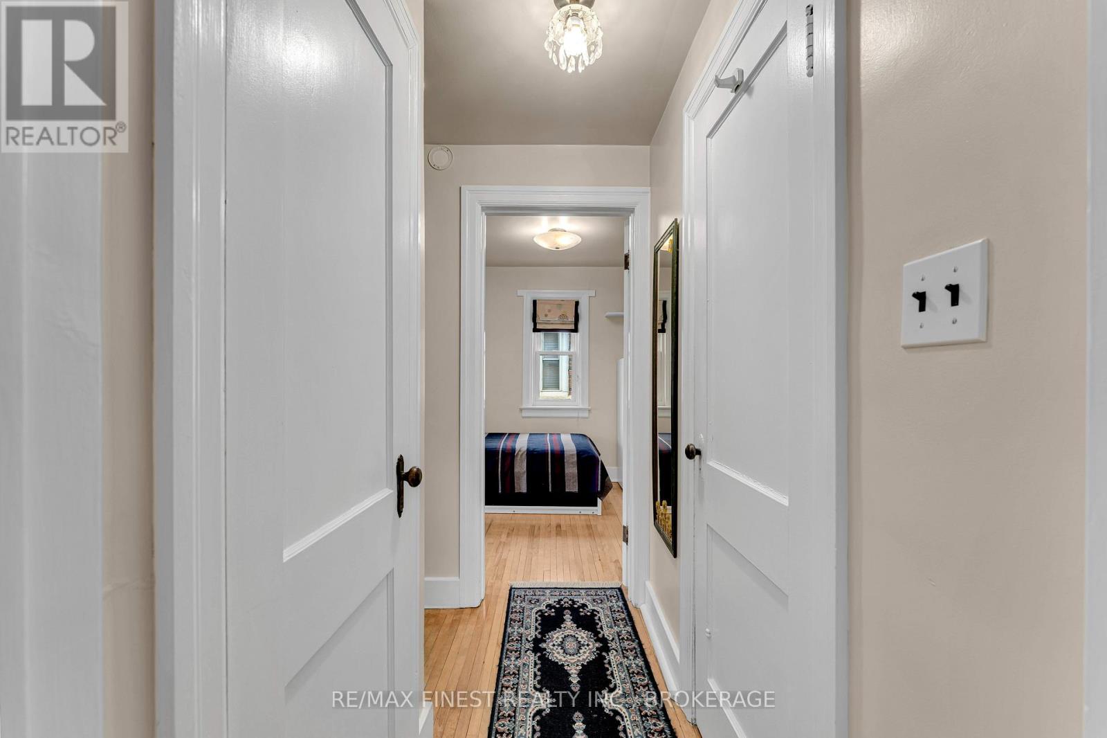 298 College Street Property Photo 21