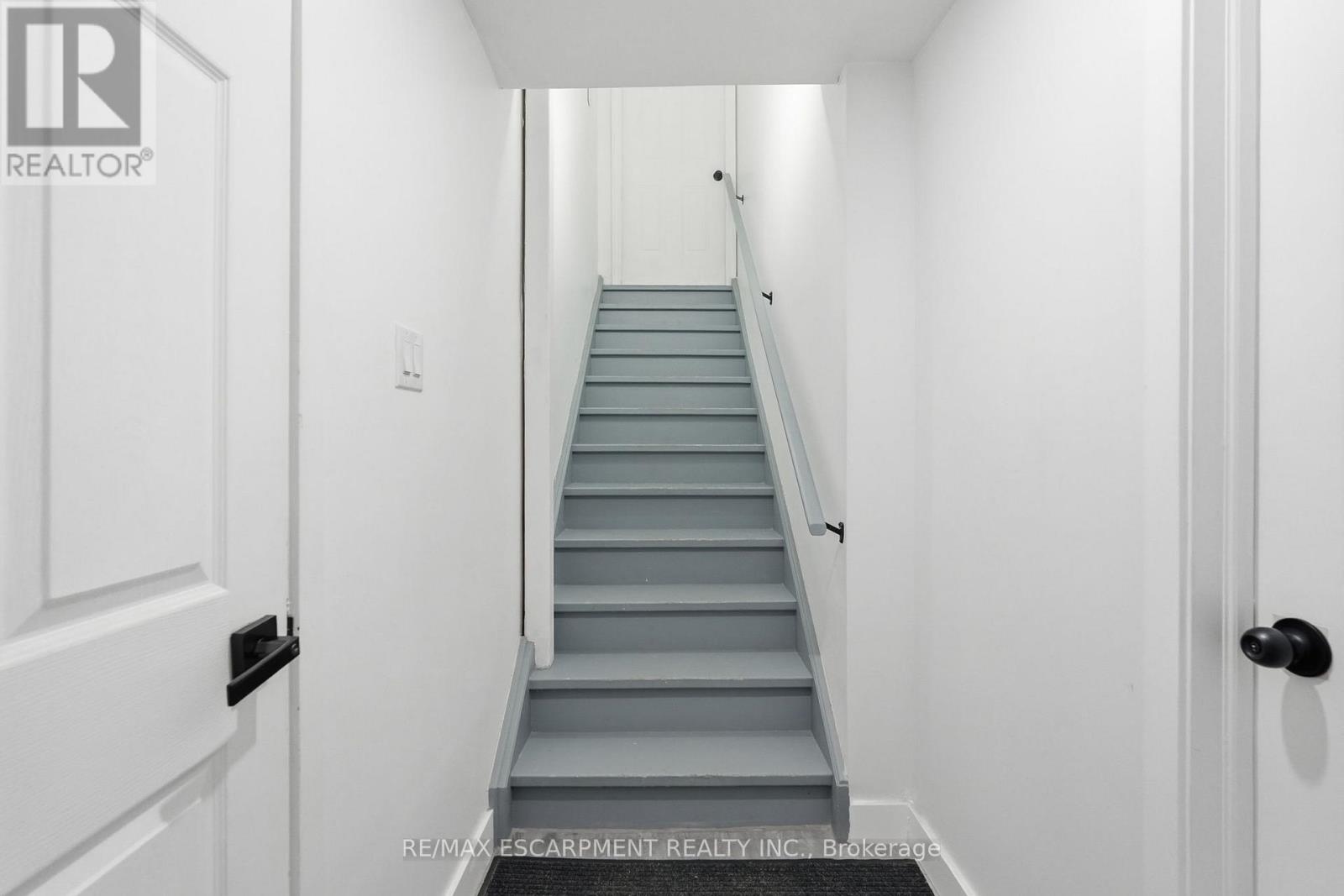 2 Currie Drive Property Photo 36