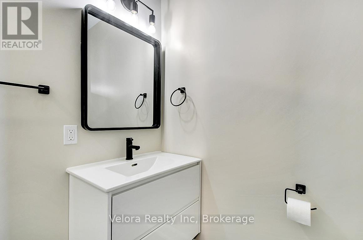 301 Zephyr Avenue Property Photo 12
