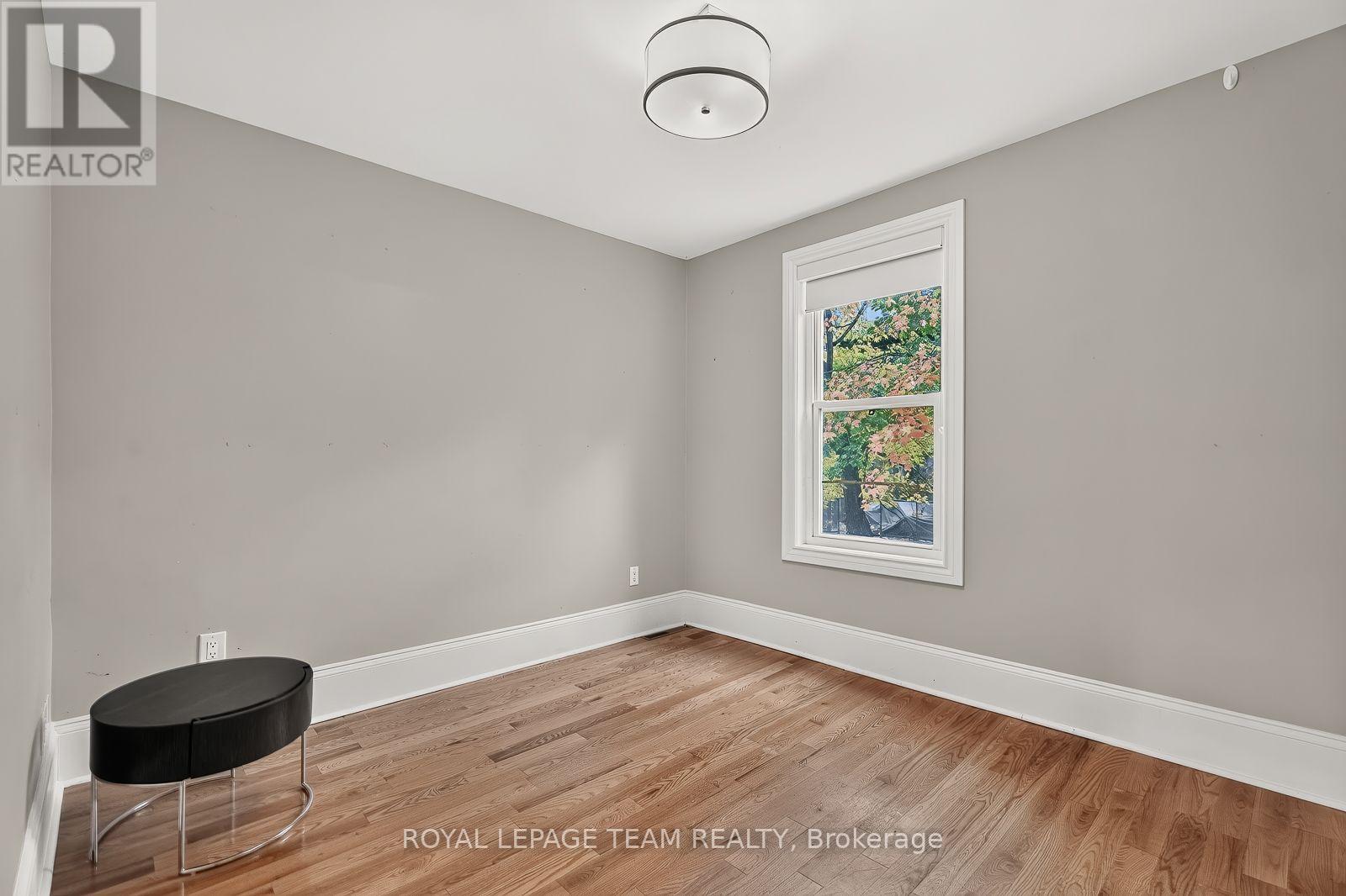 447 - 449 Green Avenue Property Photo 13