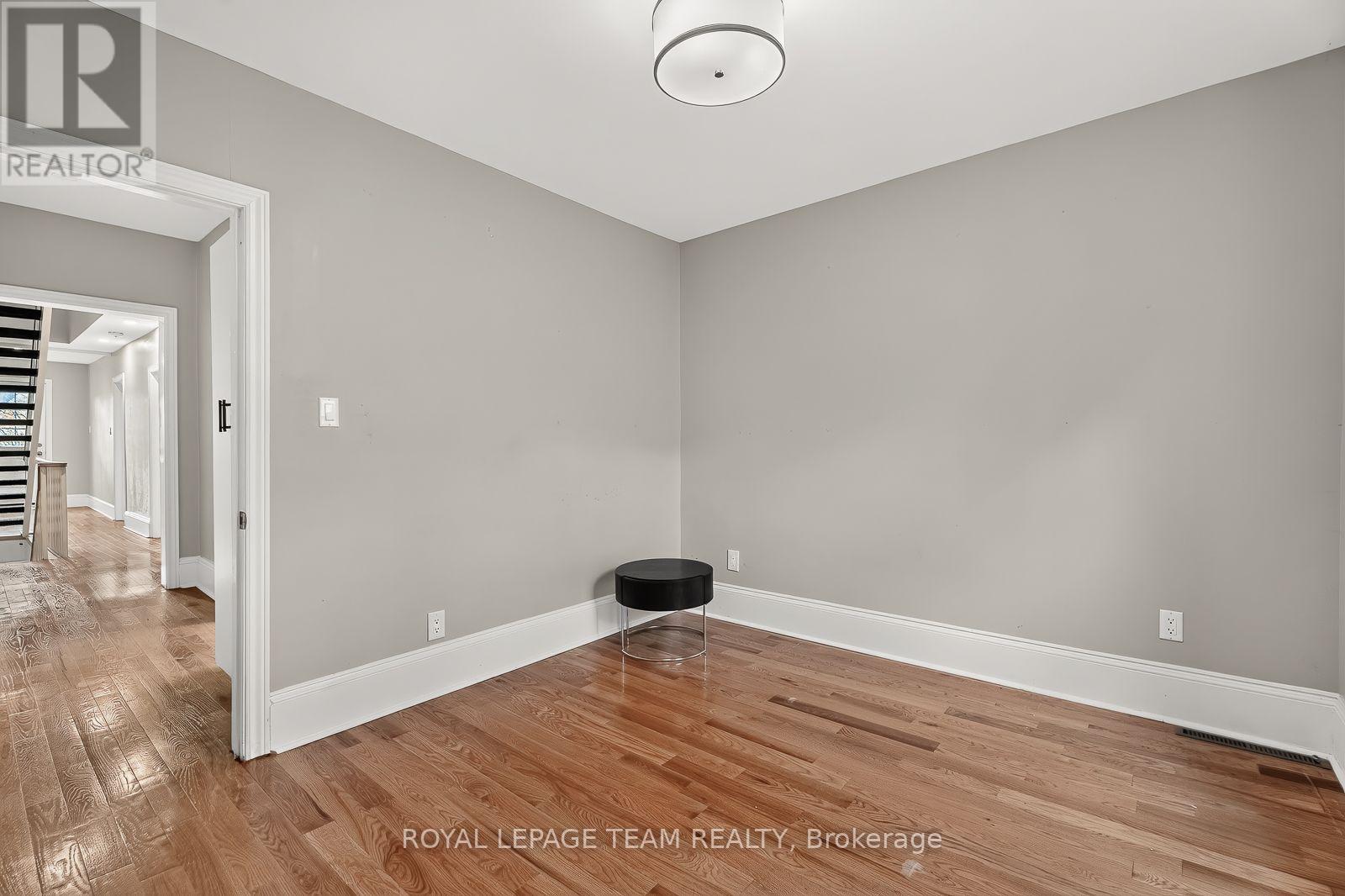 447 - 449 Green Avenue Property Photo 14