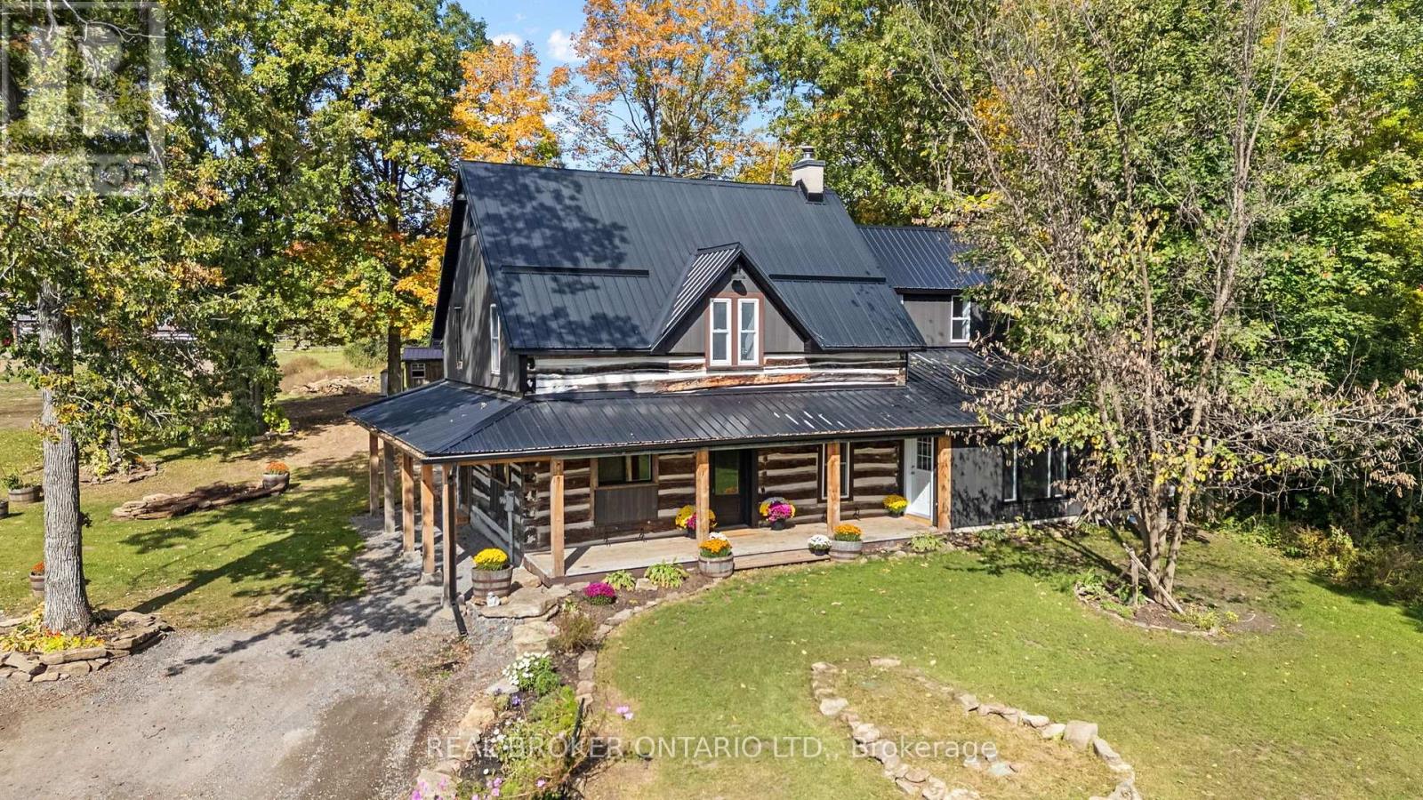 806 Richardson Road Property Photo 1