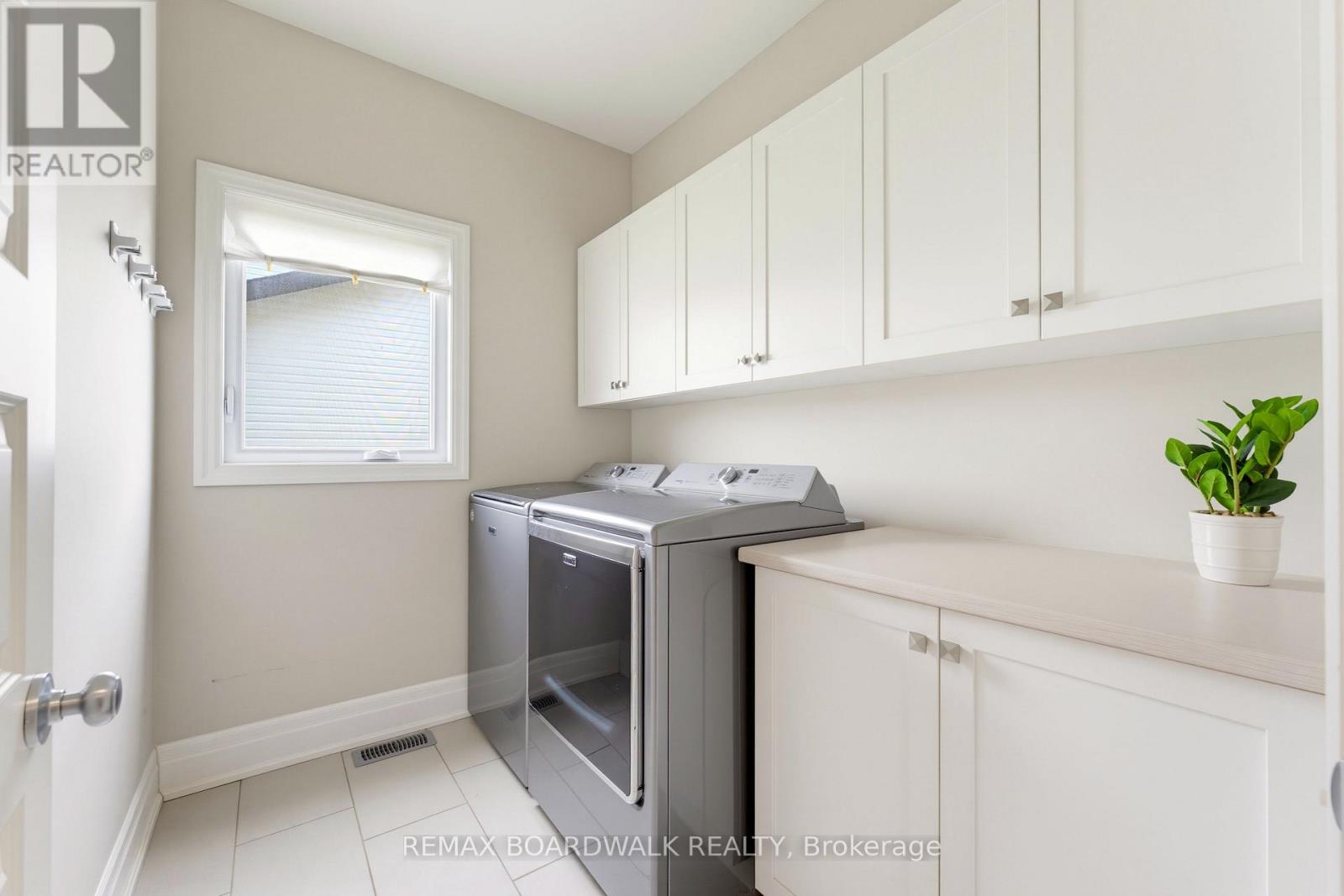 236 Sterling Avenue Property Photo 27