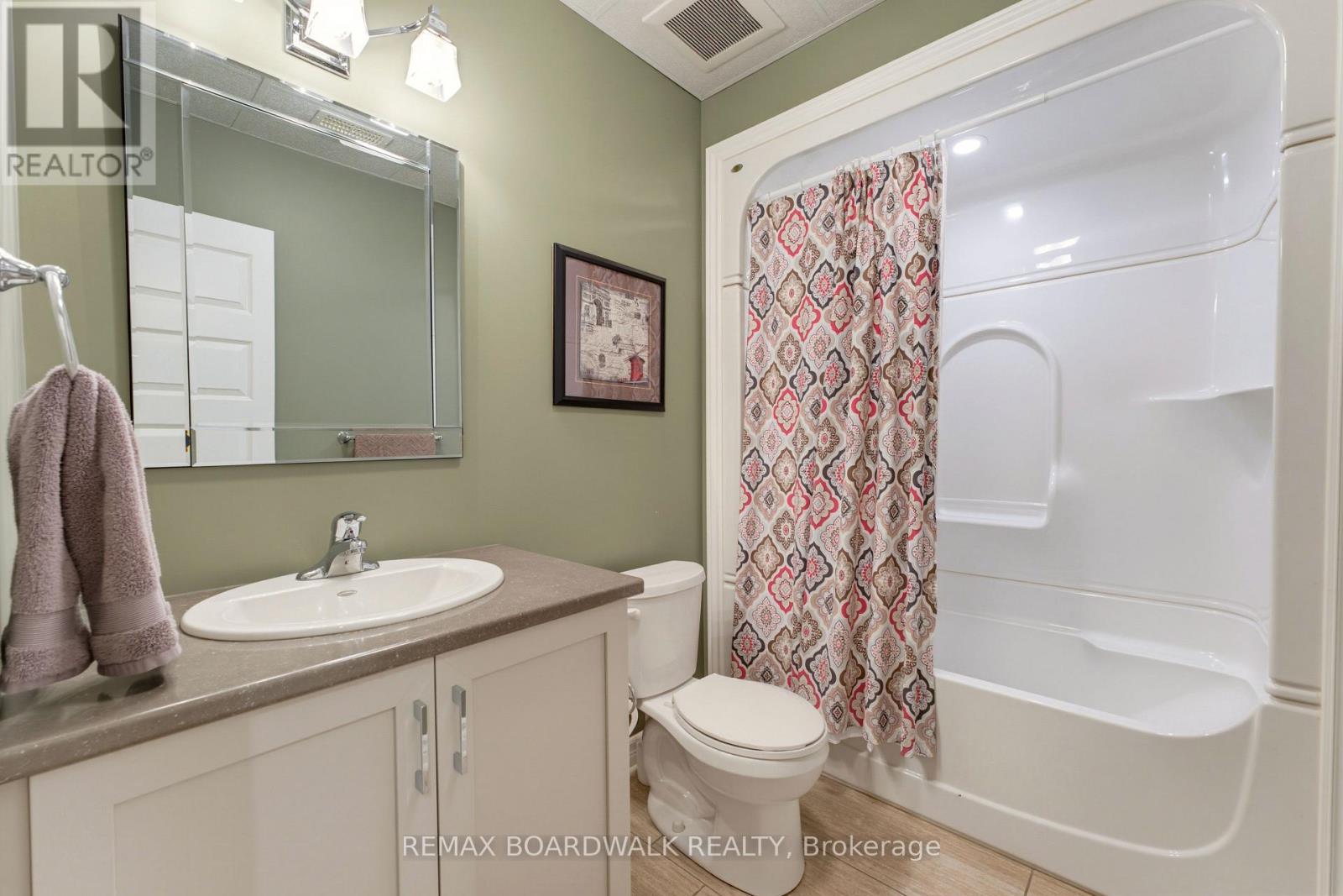 236 Sterling Avenue Property Photo 33