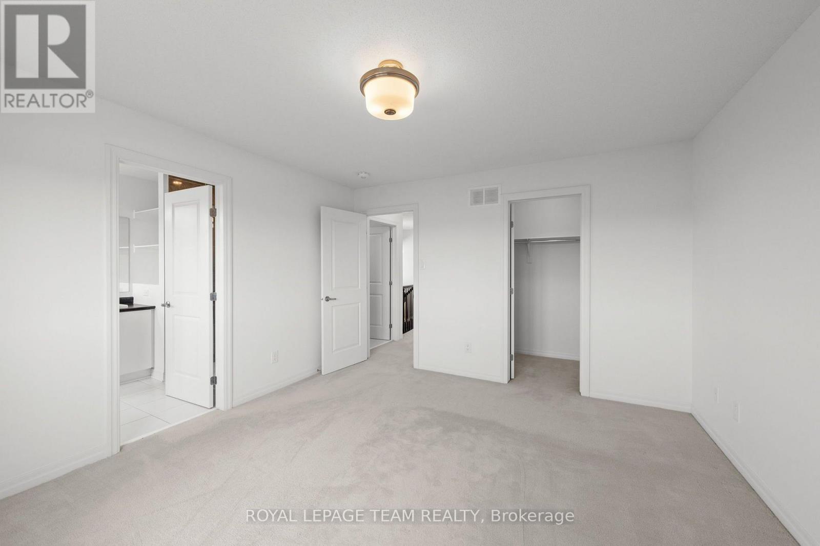 547 Rioja Street Property Photo 25