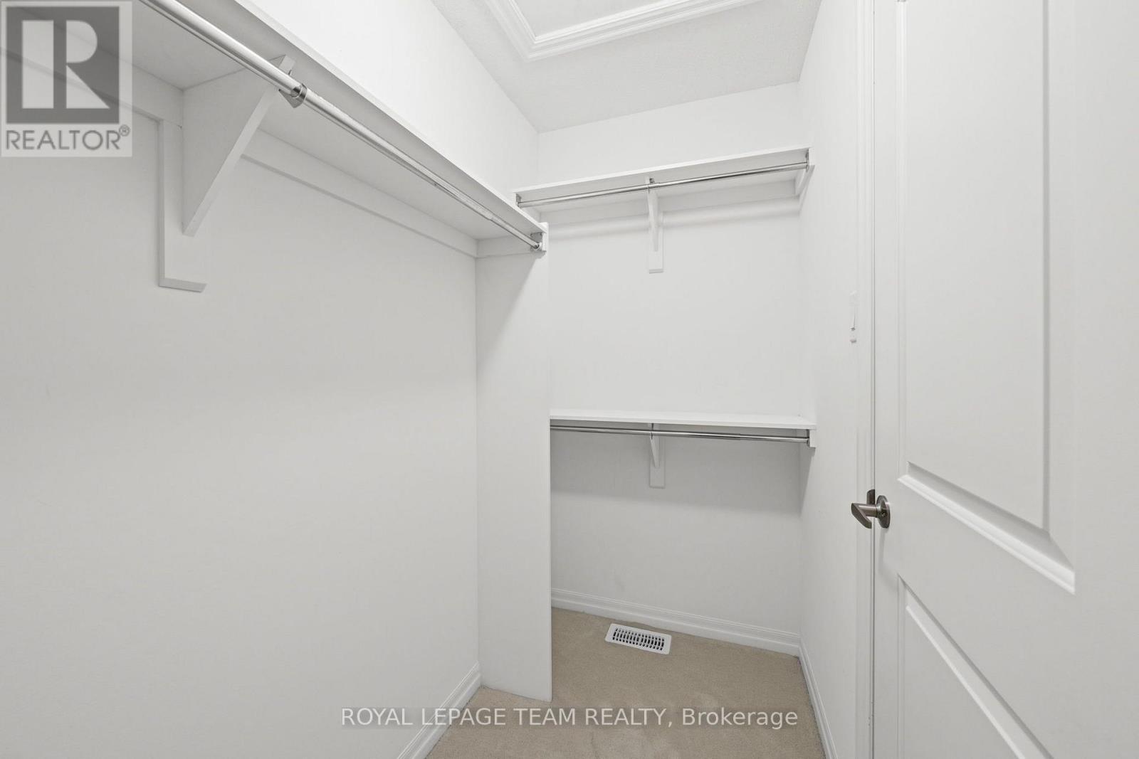 547 Rioja Street Property Photo 26