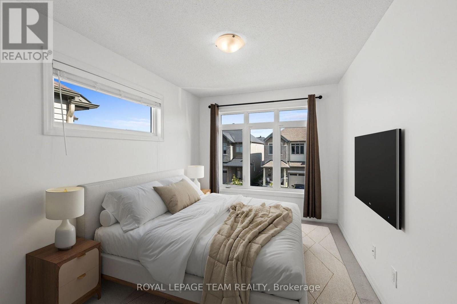 547 Rioja Street Property Photo 31